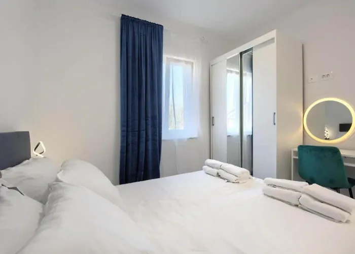 شقة One Bedroom With Terrace A1 *