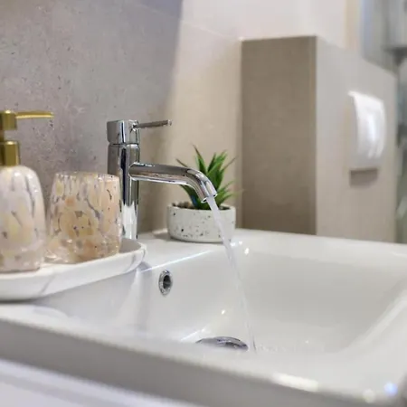 One Bedroom With Terrace A1 *